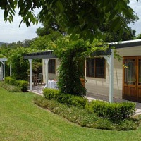 Отель Crystal Creek Meadows Luxury Cottages & Spa Retreat Kangaroo Valley в городе Кангару Валли, Австралия