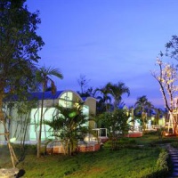 Отель Ingmoon Riverside Resort and Spa в городе Убон Ратчатхани, Таиланд