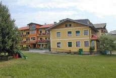 Отель Ferienhotel Herzog в городе Ноймаркт-ам-Валлерзее, Австрия