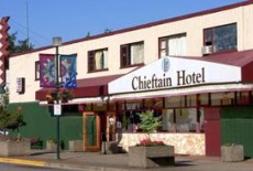Отель Chieftain Hotel в городе Сквамиш, Канада