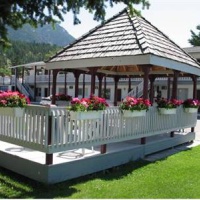 Отель Mountain Springs Motel в городе Радиум Хот Спрингс, Канада