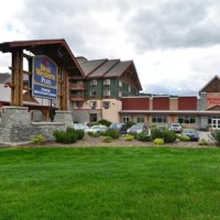 Отель BEST WESTERN Fernie Mountain Lodge в городе Ферни, Канада
