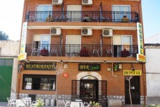Отель Hostal Restaurante Carmelo в городе Вилларехо де Салванес, Испания