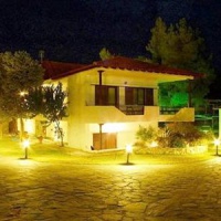 Отель Haus Platanos в городе Вурвуру, Греция