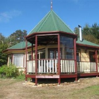 Отель Pomona Spa Cottages в городе Бьюти Пойнт, Австралия