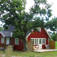 Отель Bondestugan Bysen Hellvi Cottages в городе Форёсунд, Швеция