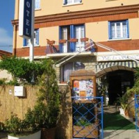 Отель Hotel Villa les Sirenes в городе Аржелес-Сюр-Мер, Франция
