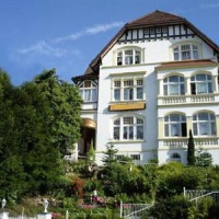 Отель Villa Zur Schonen Aussicht в городе Бад-Зальцуфлен, Германия