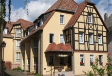 Отель Zum Neuen Schwan в городе Валлуф, Германия