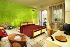 Отель Hotel Ristorante Locanda Rosy - Bed and Breakfast в городе Сан-Джованни-ин-Мариньано, Италия