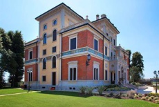 Отель Villa Belussi в городе Корте де'Кортези кон Синьоне, Италия