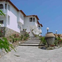 Отель Geranion Village в городе Никити, Греция