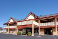 Отель Econo Lodge Glade Spring в городе Глейд Спринг, США