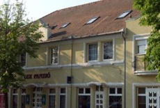 Отель Lux Panzio в городе Сарваш, Венгрия