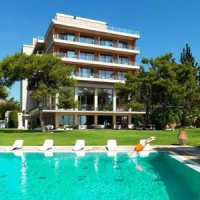 Отель Kalamaki Beach Hotel Corinth Greece в городе Истмия, Греция