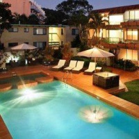 Отель Hotel Laguna Noosa в городе Нуза-Хедс, Австралия