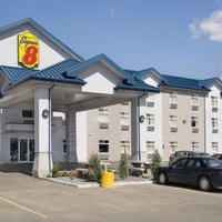 Отель Super 8 Fort Saskatchewan в городе Форт-Саскачеван, Канада