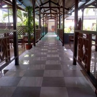 Отель Puri Indah Hotel в городе Матарам, Индонезия