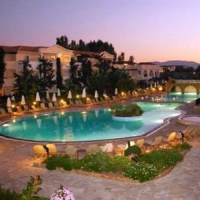 Отель Bitzaro Grande Hotel в городе Каламаки, Греция