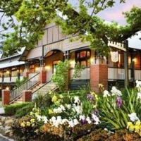 Отель Bellinzona Grange в городе Хепберн Спрингс, Австралия