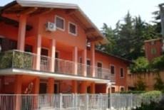 Отель Casa Lavoro Vancanza в городе Кастельнуово-дель-Гарда, Италия