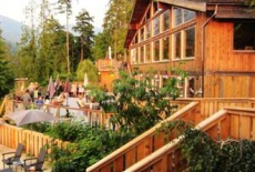 Отель West Coast Wilderness Lodge в городе Эгмонт, Канада