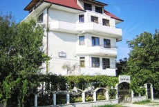 Отель Family Hotel Kamaka в городе Byala, Болгария