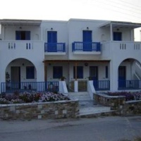 Отель Marianos Apartments в городе Antiparos Town, Греция