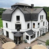 Отель LPM2 Sporthotel в городе Дюрбюи, Бельгия