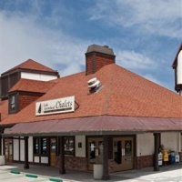Отель Lake Arrowhead Chalets в городе Лейк Арроухед, США