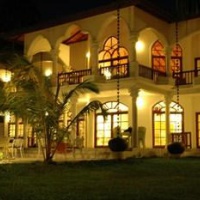 Отель Austrian Beach Resort в городе Диквелла, Шри-Ланка