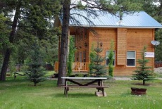 Отель Springbrook Resort Motel Campground & Cabins в городе Скукумчук, Канада