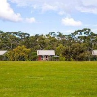 Отель Freshwater Creek Cottages and Farm Stay в городе Белбро, Австралия