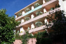 Отель Hotel Saint Jacques Vals-les-Bains в городе Вальс-Ле-Бэн, Франция