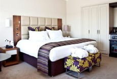 Отель Crowne Plaza Resort Colchester Five Lakes в городе Tolleshunt Knights, Великобритания