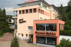Отель Hotel Malchen в городе Зехайм-Югенхайм, Германия