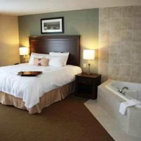 Отель Hampton Inn & Suites by Hilton Saint John в городе Сент-Джон, Канада