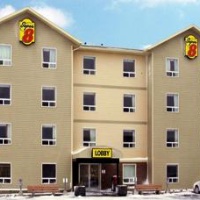 Отель Super 8 Motel - Yellow Knife в городе Йеллоунайф, Канада