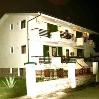 Отель Bohem House Apartments в городе Неа Врасна, Греция
