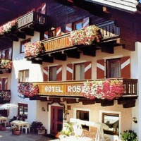 Отель Hotel Rose Villabassa в городе Виллабасса, Италия