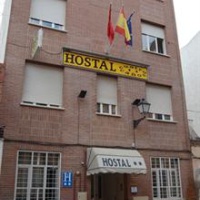 Отель Hostal Cuatro Canos Alcala de Henares в городе Алькала-де-Энарес, Испания