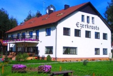 Отель Ezerkrasts в городе Гаркалне, Латвия