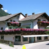 Отель Pension Alpina Neustift в городе Нойштифт, Австрия