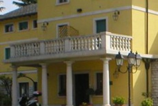 Отель La Pina в городе Реццато, Италия