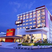 Отель Hotel Santika Palu в городе Пал, Индонезия