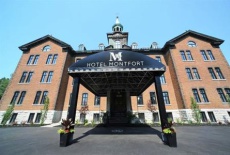 Отель Hotel Montfort Nicolet в городе Nicolet, Канада