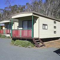 Отель Buckenderra Holiday Village Cabins Eucumbene Cove в городе Евкамбен Ков, Австралия