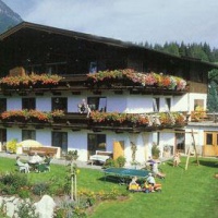 Отель Landhaus Elfi в городе Зёлль, Австрия