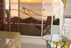 Отель Coral Lane Beach Apartments в городе Durants, Барбадос