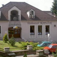 Отель Zamecky Penzion Kopecek в городе Раец-Йестреби, Чехия